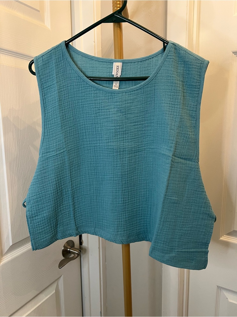 Zenana Outfitters Teal Cropped Gauze Tank Top